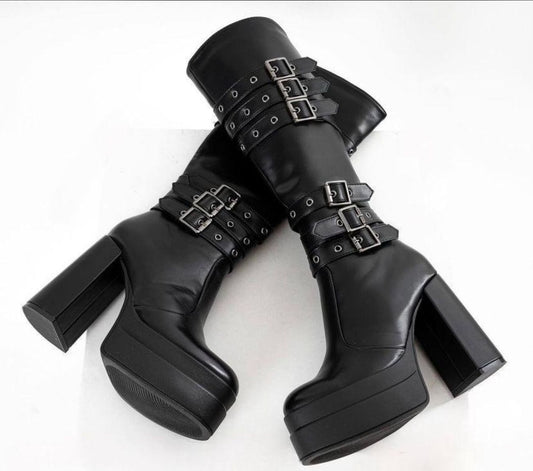bota larga cuero